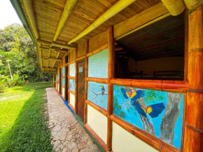 Habitación grupal ideal para amigos o familia con acceso al rio y wifi